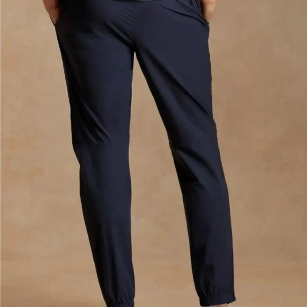 Banana Republic Motion Tech Hybrid Pant True Black size 38